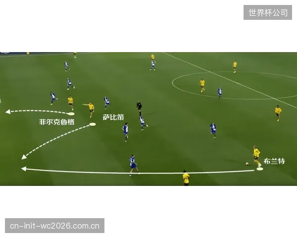 日本队战术高度依赖边路速度，三笘薰与久保建英的快速推进是反击战术的生命线。